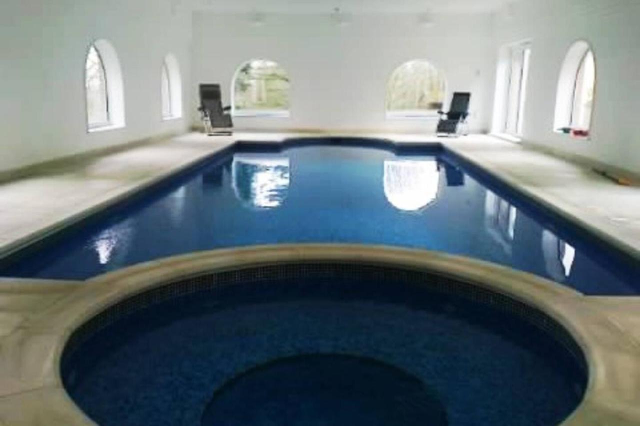 Villa Country Manor House With Indoor Pool And Hot Tub Rochester  Exterior foto